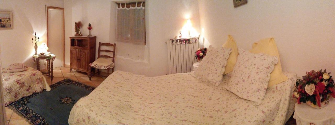 Domaine De Lara Bed and Breakfast Barcelonnette Exteriör bild