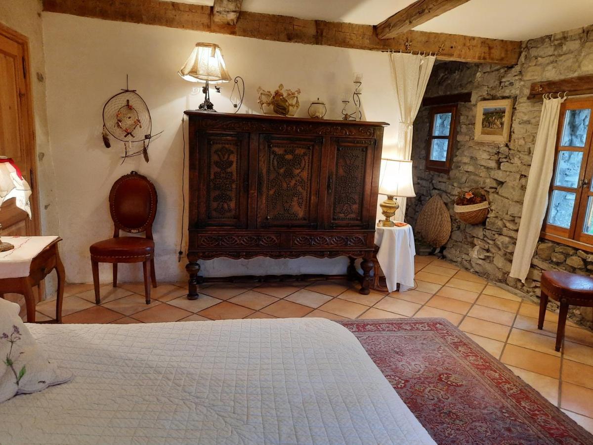 Domaine De Lara Bed and Breakfast Barcelonnette Exteriör bild