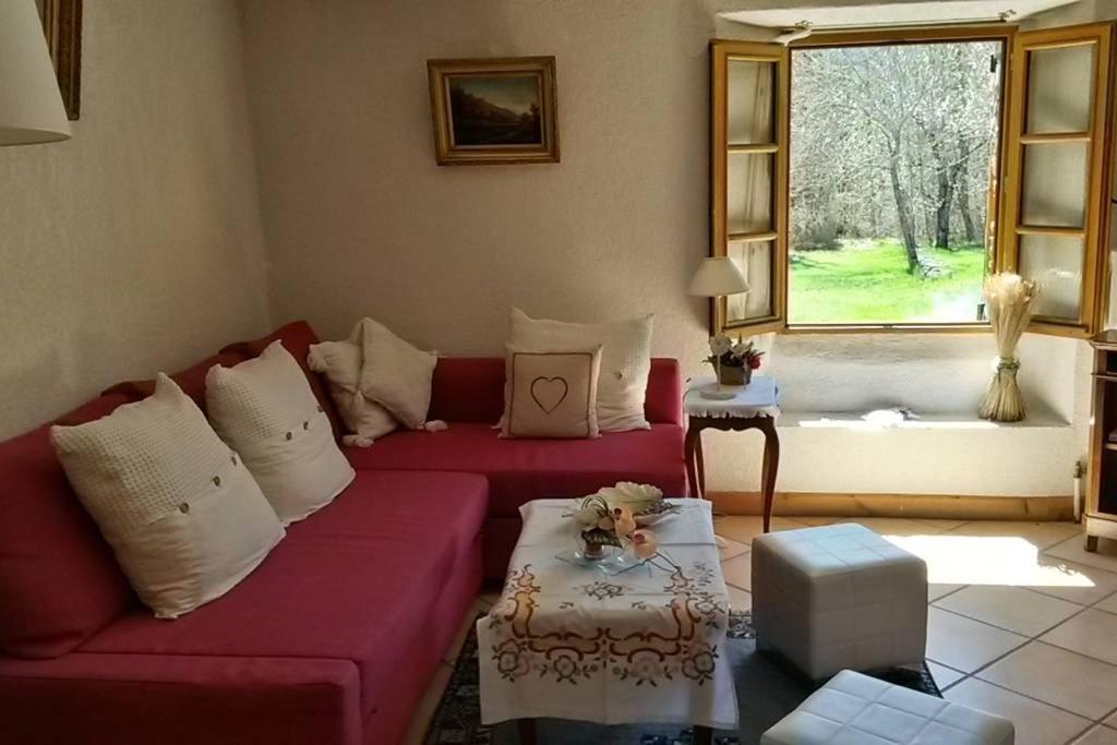 Domaine De Lara Bed and Breakfast Barcelonnette Exteriör bild