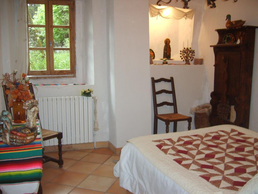 Domaine De Lara Bed and Breakfast Barcelonnette Rum bild