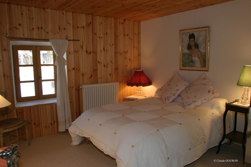 Domaine De Lara Bed and Breakfast Barcelonnette Exteriör bild