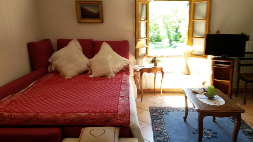 Domaine De Lara Bed and Breakfast Barcelonnette Exteriör bild