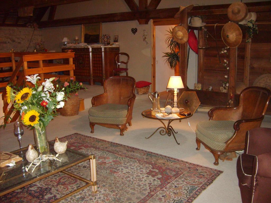 Domaine De Lara Bed and Breakfast Barcelonnette Exteriör bild